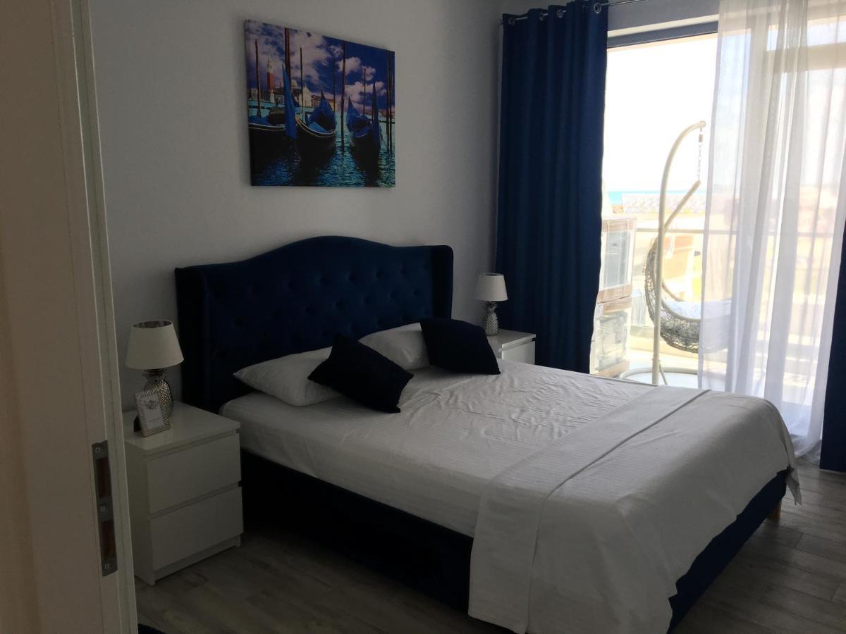 Lotus Blue Daire Mamaia Dış mekan fotoğraf